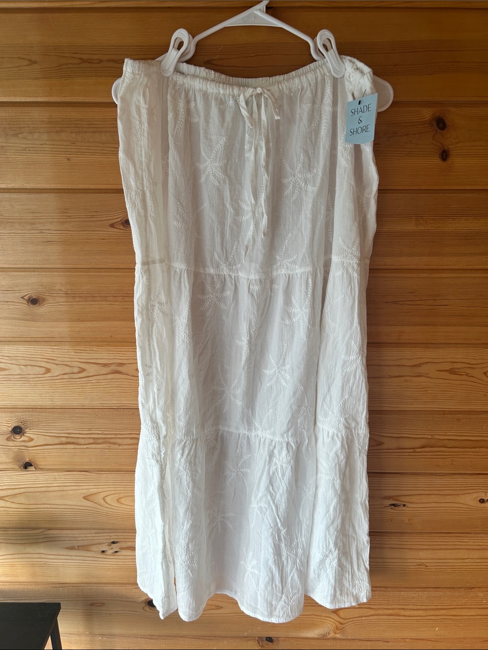 Shade & Shore White Maxi Tiered Palm Tree Skirt